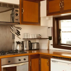 Отель Noah's houseboat Amsterdam в номере фото 2