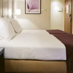 Turim Restauradores Hotel 3* Улучшенный номер с двуспальной кроватью фото 5