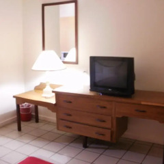 Pineapple Court Hotel 2* Стандартный номер с 2 отдельными кроватями