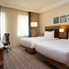 Гостиница Hilton Garden Inn Moscow Новая Рига 4* Стандартный номер с 2 отдельными кроватями фото 3