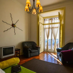 Апартаменты Castle Cosy Apartment комната для гостей