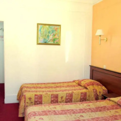 Отель Hôtel du Square dAnvers 2* Стандартный номер с различными типами кроватей фото 10