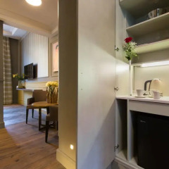 Отель Le Quattro Dame Luxury Suites Рим в номере