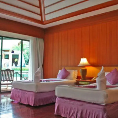 Grand Jomtien Palace Hotel 4* Улучшенный номер с различными типами кроватей фото 3