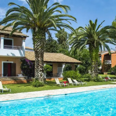 Folies Corfu Town Hotel Apartments Корфу бассейн фото 2