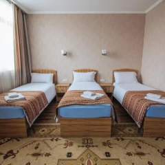 Hotel SunRise Osh Стандартный номер с различными типами кроватей фото 4