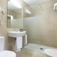 Mesón Castilla Atiram Hotel 2* Стандартный номер с различными типами кроватей фото 19