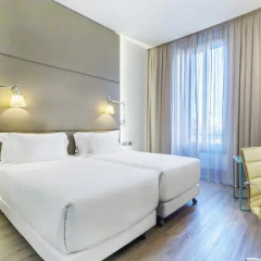 Отель NH Milano Touring 4* Улучшенный номер с различными типами кроватей фото 35