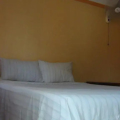 Отель Almond Lodge комната для гостей фото 2