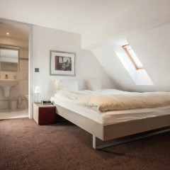 Апартаменты Ema House Serviced Apartments, Superior Standard, Unterstrass Цюрих комната для гостей фото 2
