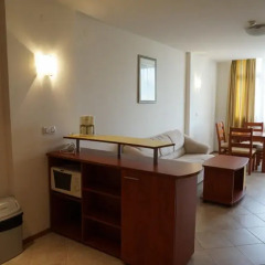 Апартаменты Apartments 523&726 Poseidon Солнечный берег комната для гостей фото 5