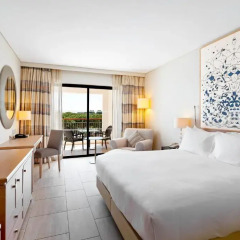 Отель Hilton Vilamoura As Cascatas Golf Resort & Spa 5* Семейный люкс фото 2