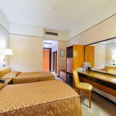 Admiral Art Hotel 4* Стандартный номер двуспальная кровать фото 6