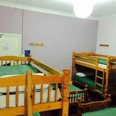 Acacia Hostel Кровать в общем номере с двухъярусной кроватью