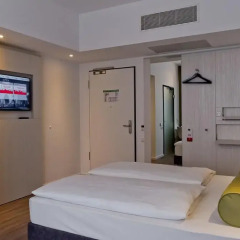 Отель Super 8 Munich City North Мюнхен детские мероприятия