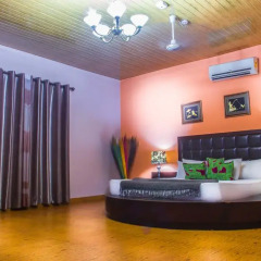 Luxe Suites Hotel интерьер отеля