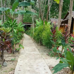 Отель Lanta Maikeaw Bungalow 3* Бунгало фото 2