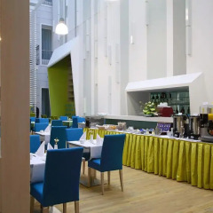 Отель Atrium Fashion Hotel Венгрия, Будапешт - 4 отзыва об отеле, цены и фото номеров - забронировать отель Atrium Fashion Hotel онлайн питание фото 3