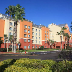 Отель Comfort Inn & Suites near Universal Orlando Resort вид на фасад фото 3