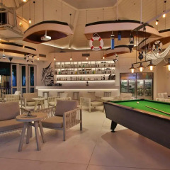 Отель Dusit Thani Krabi Beach Resort гостиничный бар