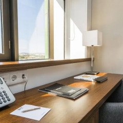 Отель Ramada by Wyndham Lisbon удобства в номере фото 2