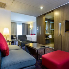 Отель Novotel Bangkok On Siam Square 4* Улучшенный номер с различными типами кроватей фото 4