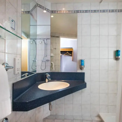 Отель Holiday Inn Express East Манчестер ванная