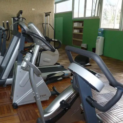 Отель Sercotel Guadiana Испания, Сьюдад-Реаль - 1 отзыв об отеле, цены и фото номеров - забронировать отель Sercotel Guadiana онлайн фитнесс-зал фото 3