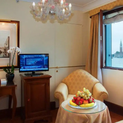 Отель Monaco & Grand Canal Италия, Венеция - 2 отзыва об отеле, цены и фото номеров - забронировать отель Monaco & Grand Canal онлайн в номере