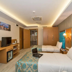 Grand Palace Hotel 3* Номер Делюкс с двуспальной кроватью фото 8