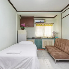 Отель Amarin Inn 2* Стандартный семейный номер с двуспальной кроватью фото 20