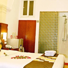 Hanoi Asia Guest House Hotel 2* Улучшенный номер