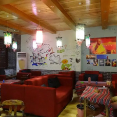 Chengdu No.48 International Youth Hostel гостиничный бар