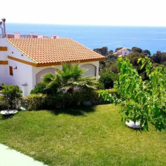 Отель Apartamentos Famara Испания, Льорет-де-Мар - отзывы, цены и фото номеров - забронировать отель Apartamentos Famara онлайн пляж фото 2