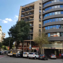 Отель Go-BCN Royal Sagrada Familia парковка