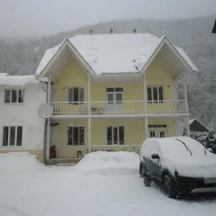 Hotel Alpika парковка