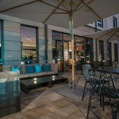 Отель Motel One Dresden - Palaisplatz Германия, Дрезден - отзывы, цены и фото номеров - забронировать отель Motel One Dresden - Palaisplatz онлайн бассейн
