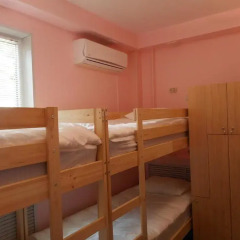 Hostel Tambovsky Volk Кровать в общем номере с двухъярусными кроватями фото 4