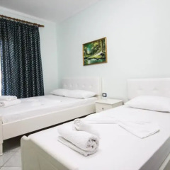 Отель Holiday Apartments Altini Албания, Ксамил - отзывы, цены и фото номеров - забронировать отель Holiday Apartments Altini онлайн комната для гостей фото 5