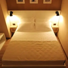 Oda Hotel Tirana 3* Стандартный номер с двуспальной кроватью фото 8