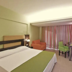 Mistral Hotel 5* Стандартный семейный номер с двуспальной кроватью фото 4