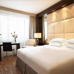 Отель Hyatt Regency Paris Etoile 4* Улучшенный номер с различными типами кроватей