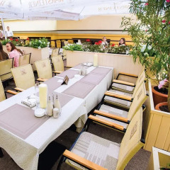 Гостиница Отельно-ресторанный комплекс «AllureInn» бассейн