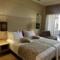 Отель Royalty Suites комната для гостей фото 2