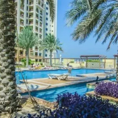 Отель Yanjoon Holiday Homes - Marina Residence бассейн фото 3