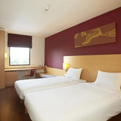 Отель Ibis Bangkok Riverside 3* Стандартный номер с различными типами кроватей фото 5