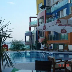 Отель Bilyana Sun Homes бассейн