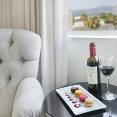 Luxe Hotel Rodeo Drive 4* Номер Премьер с двуспальной кроватью фото 3