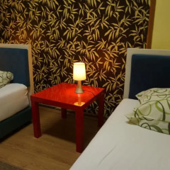 Hostel and Apartments Skadarlija Sunrise Стандартный номер с 2 отдельными кроватями (общая ванная комната) фото 2