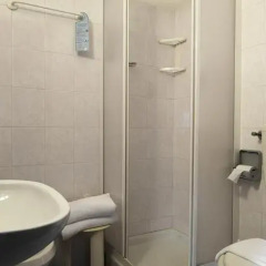 Hotel Basilea 3* Стандартный семейный номер с двуспальной кроватью фото 7